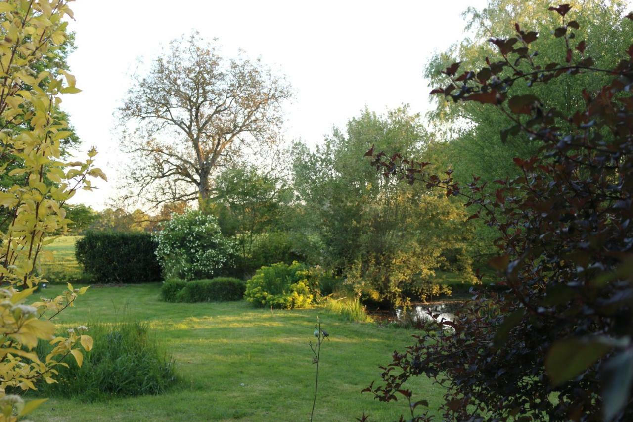 Le Bourgis Bed & Breakfast La Chapelle-Montligeon Exterior foto